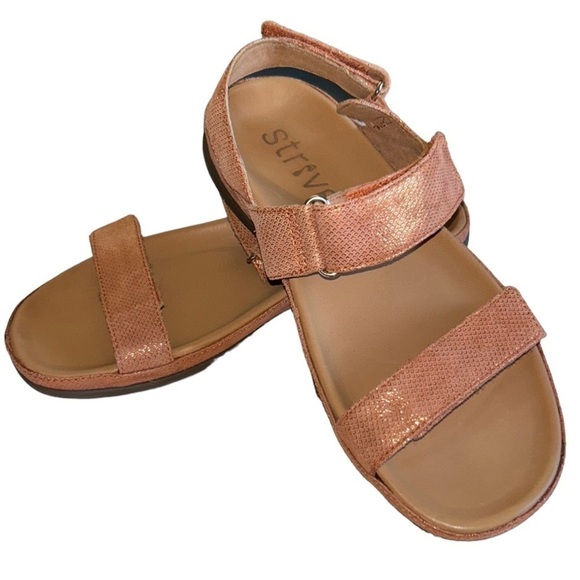 STRIVE Kona Sandal Metallic Copper Size 8 D Width - Picture 1 of 9
